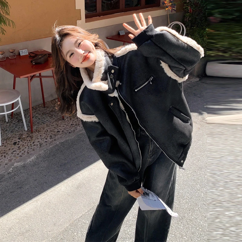 甜酷炸街工装风皮毛一体羊羔毛外套2024冬季新款复古高级感机车服