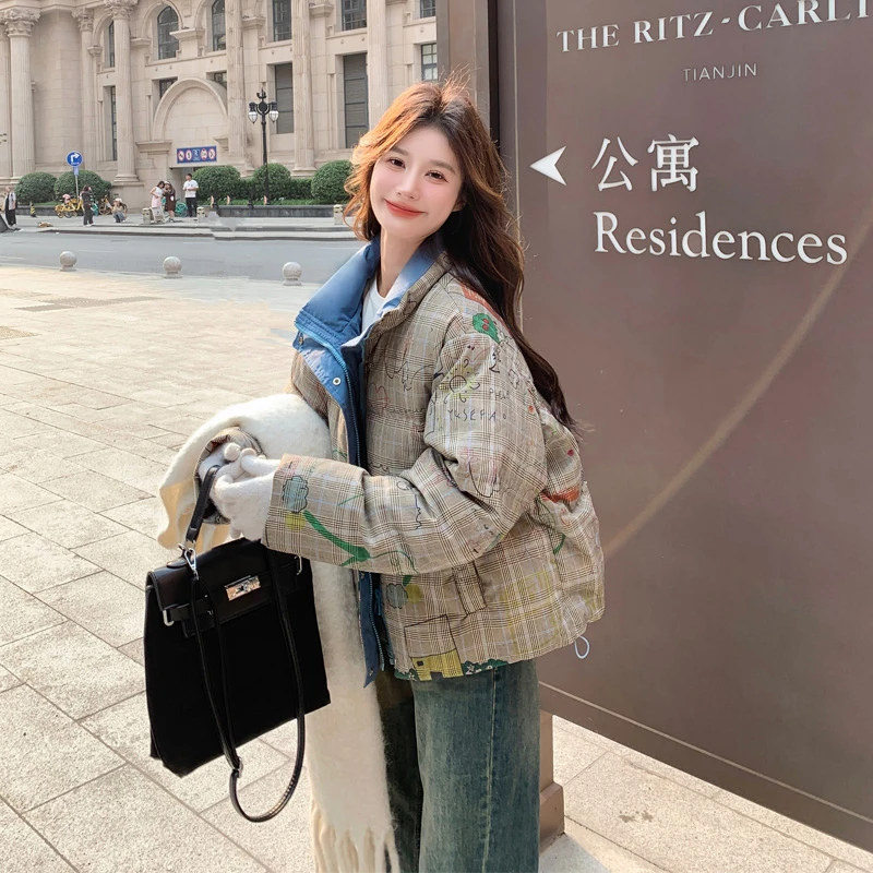 涂鸦格子撞色羽绒服女2024冬季新款别致独特设计感白鸭绒厚面包服