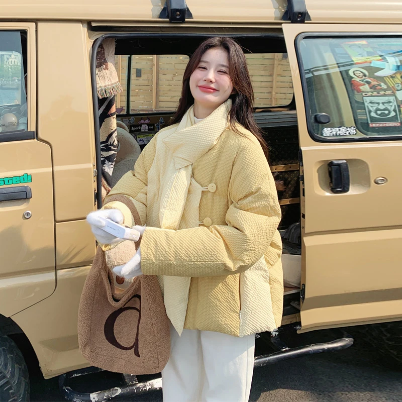 肌理感羽绒服女2024冬季新款韩系穿搭温柔风短款拼接白鸭绒面包服