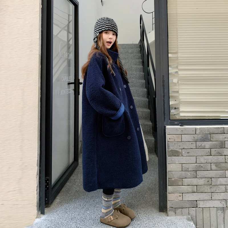 藏青色皮毛一体羊羔毛外套女2025冬季新款复古氛围感韩系长款棉衣