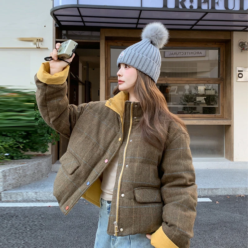 毛呢拼接羽绒服女2025冬季新款格纹撞色保暖白鸭绒韩系穿搭面包服