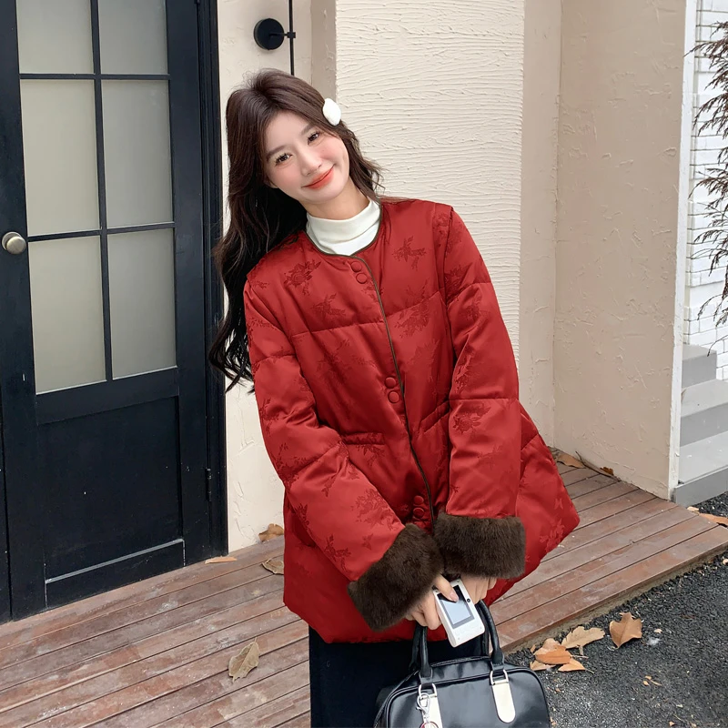 新中式红色羽绒服女2024冬季新款复古国风暗纹提花白鸭绒内胆外套