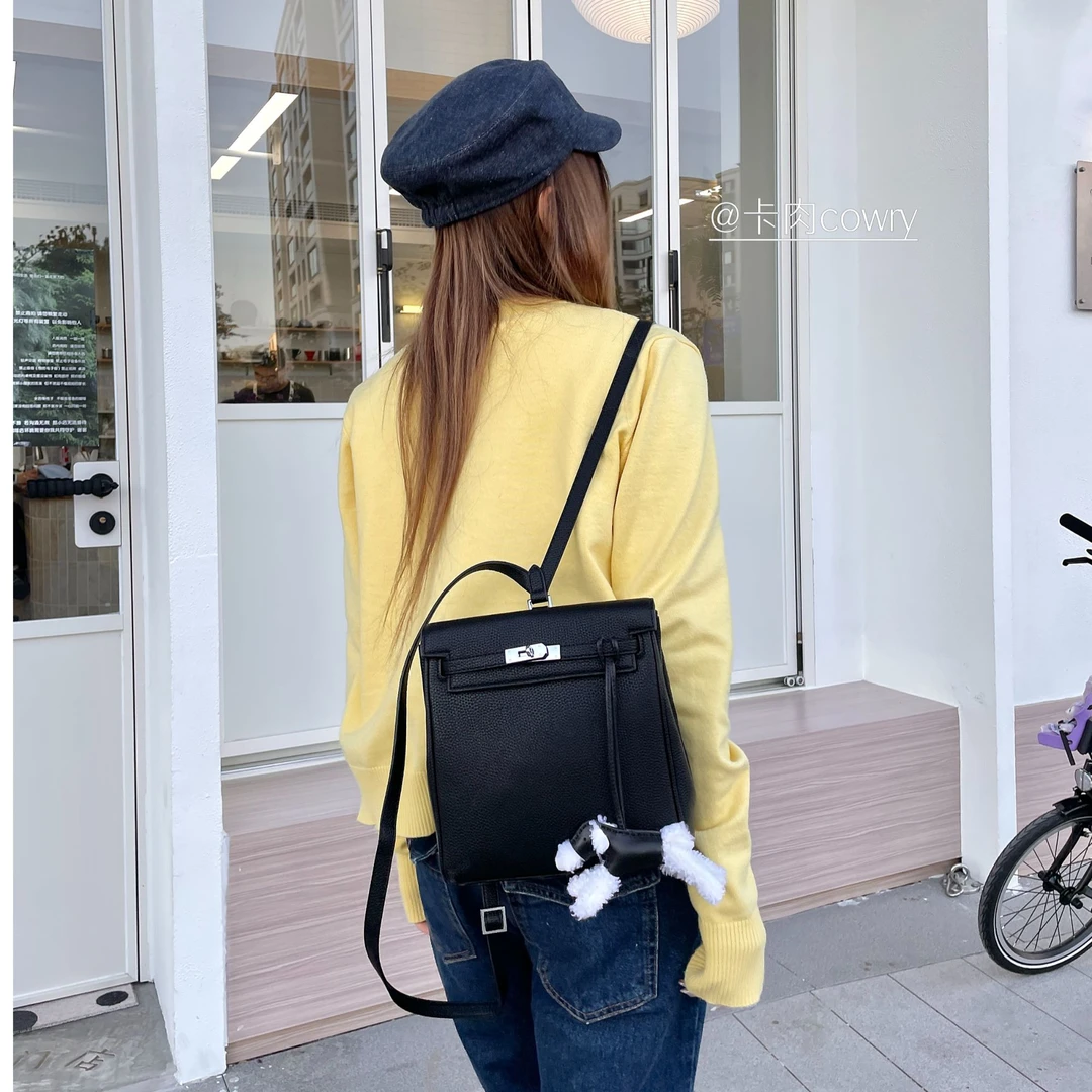 卡肉cowry 经典老钱 黑银扣荔枝纹高智感kelly双肩包出游大容量包