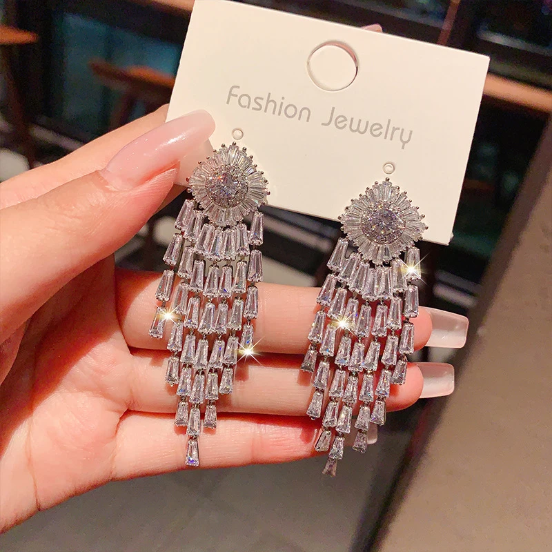 铜合金耳饰 银针法式优雅气质夸张超闪轻奢高级感长款流苏耳饰