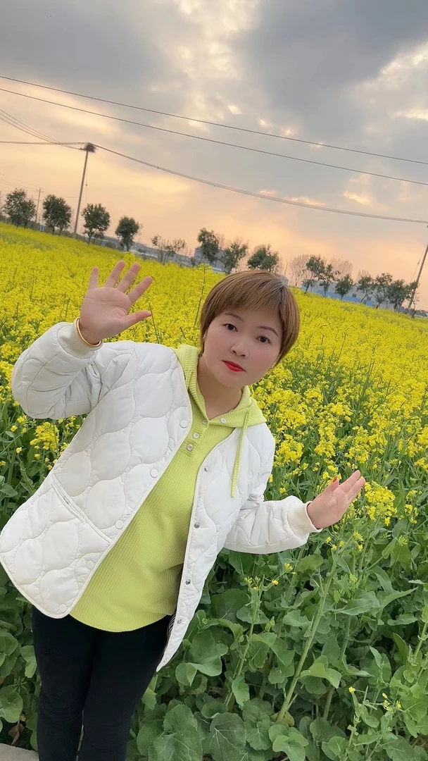 90-205斤穿 大码女装秋冬季轻薄纯色休闲保暖显瘦小棉衣棉服外套