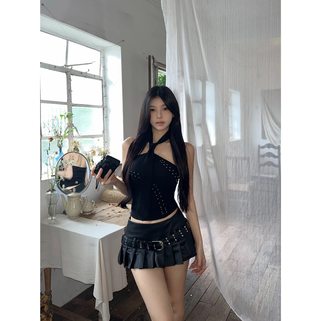 出游‌赫本抹胸显腿长风格+多巴胺裙子小黑低腰领带夏季衣服出行