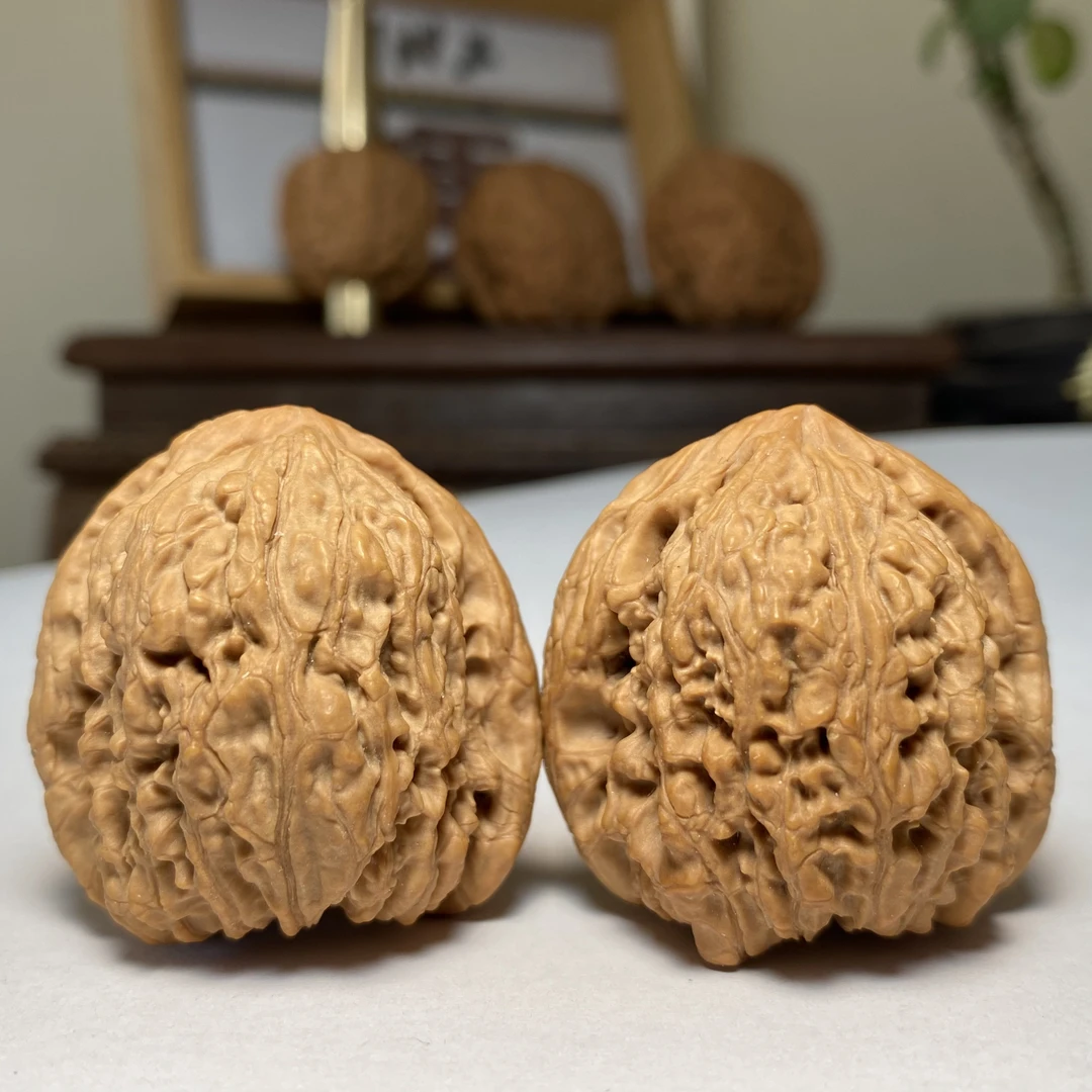 涿鹿姜黄皮大凹底卷边龟背拉丝纹丑南将石一代老树个性化麻核桃