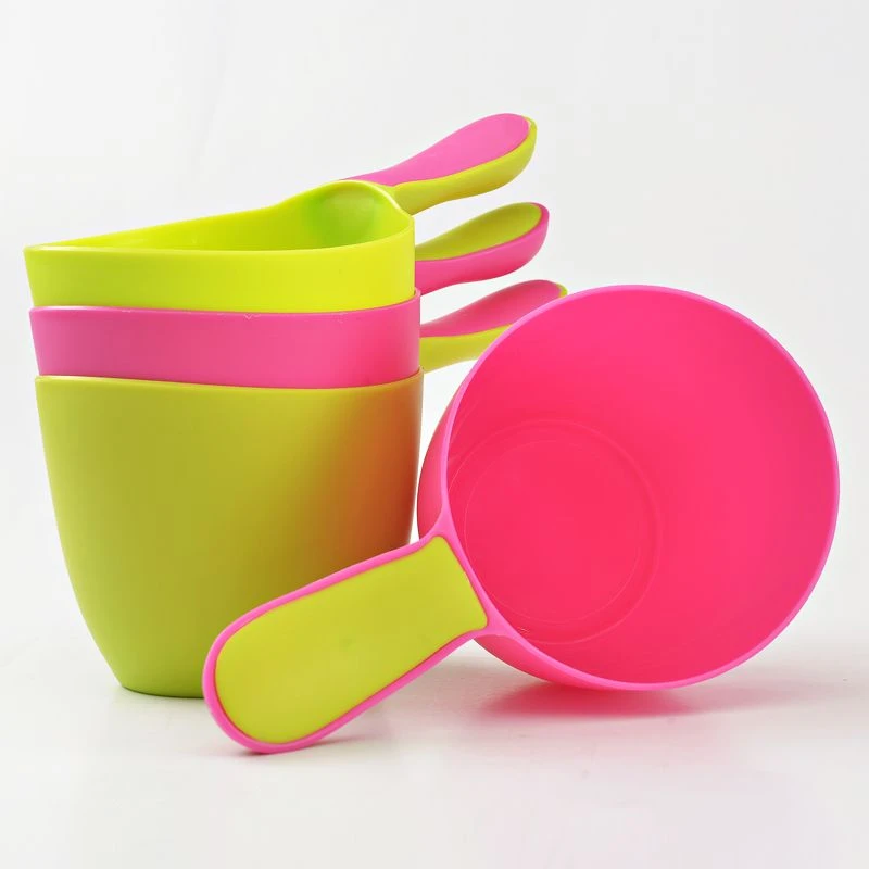 婴儿浴勺宝宝洗澡糖果色水舀儿童沐浴勺彩色无味多功能创意加厚