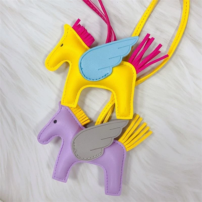 【RR】2024新款时尚皮质小马挂件