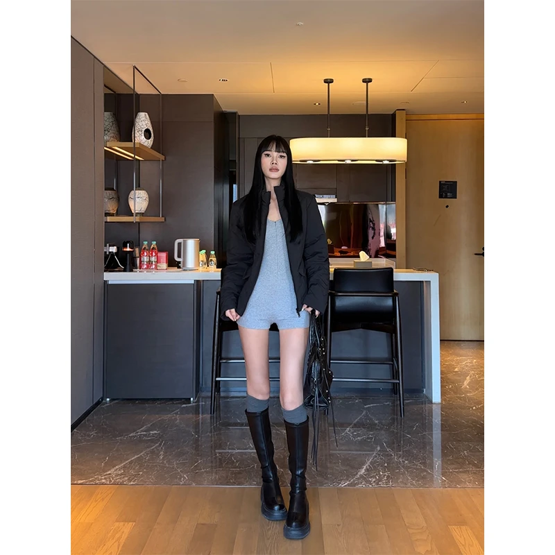 VENUIE秋冬黑色修身简约立领时尚百搭修身轻薄短款棉服外套10170