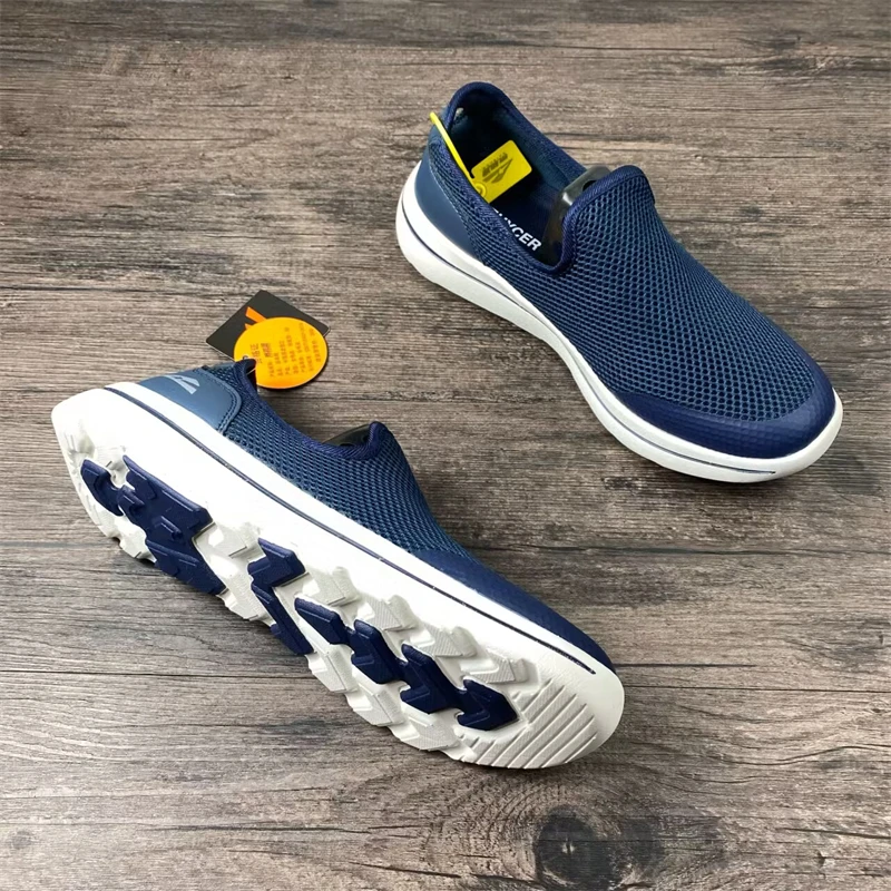 夏季尾货捡漏男套脚休闲运动鞋网面透气轻便防滑一脚蹬中老年人鞋