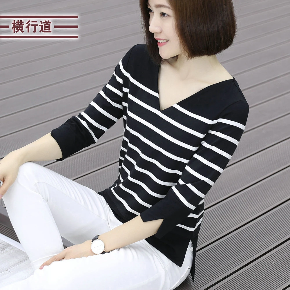 2025黑白条纹v领中袖外穿宽松t恤女装新款上衣服七分袖打底衫秋装
