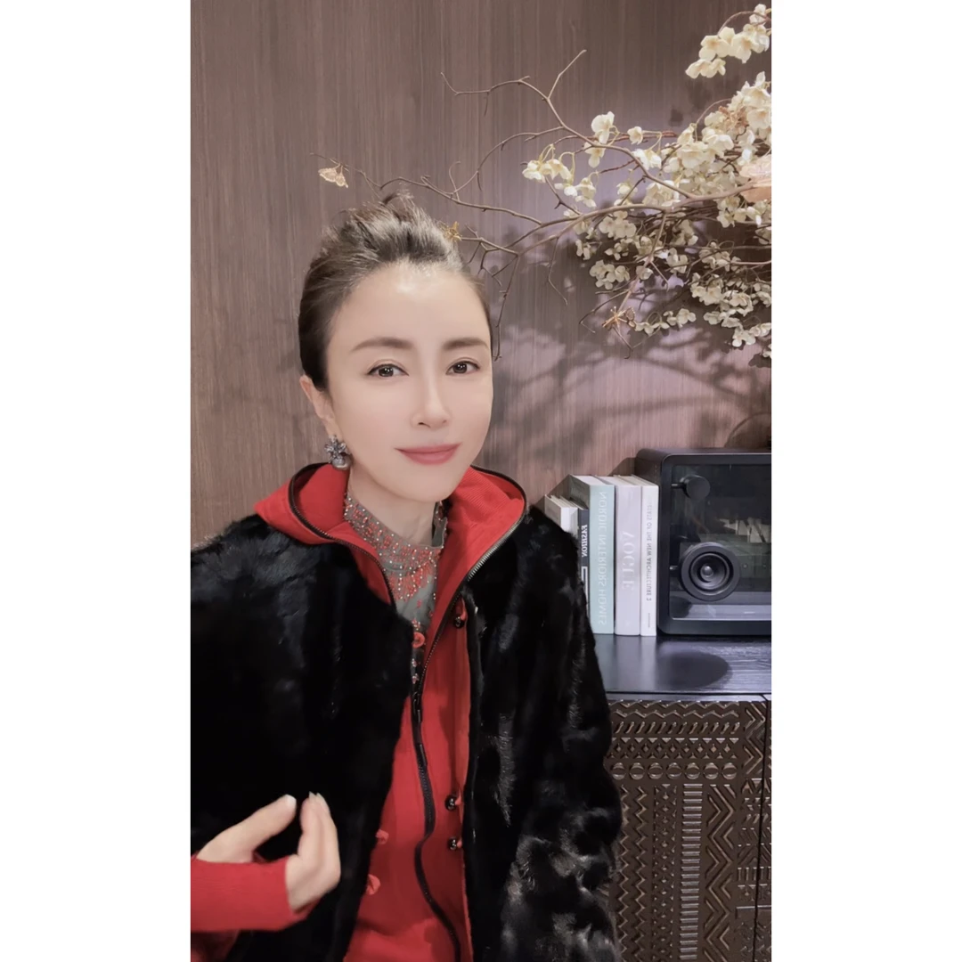 VV&AA 进口时尚气质奢华感优雅风重工设计师款两面穿外套 SY3579