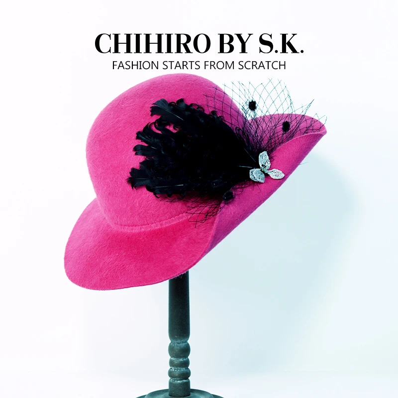 新帽馆冬季时尚娇红绽放羽毛大檐帽