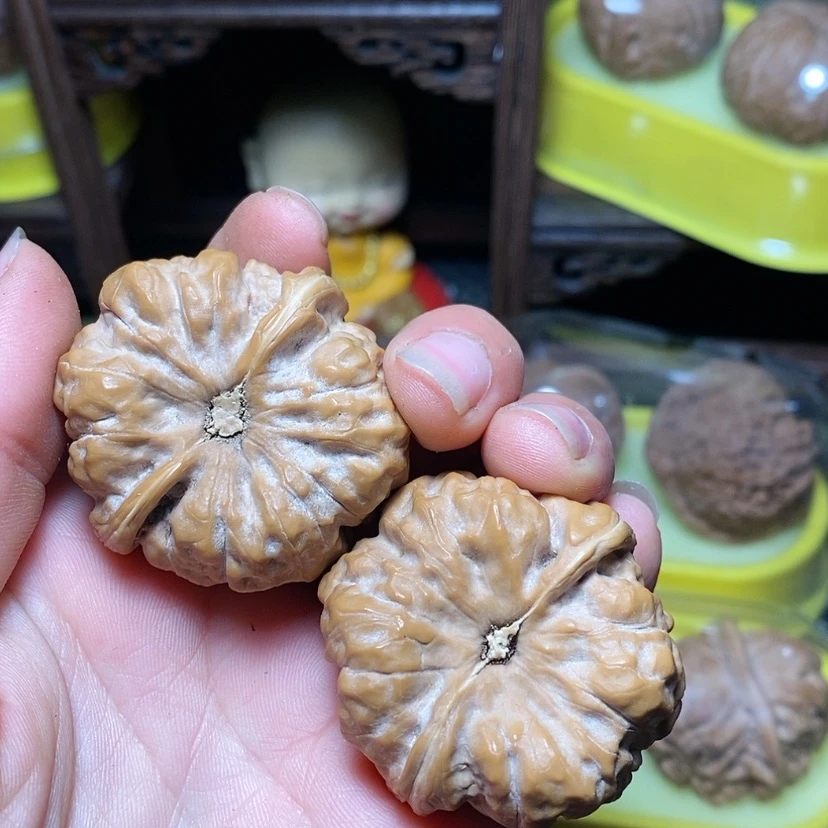 【闪购商品】文玩核桃把件?**隆