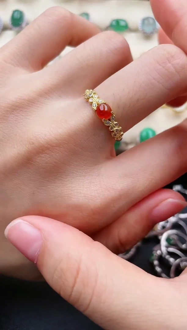 【闪购商品】翡翠戒指银S925镶嵌缅甸天然翡翠A货