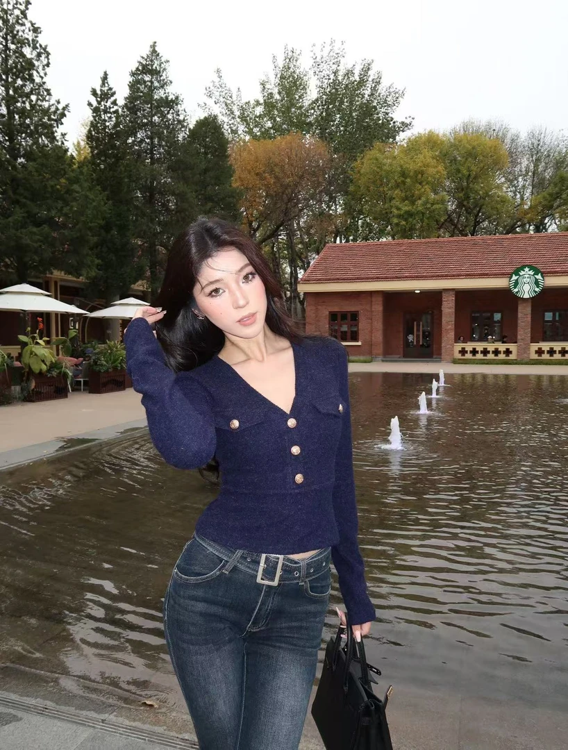 【罗哥】秋冬季蓝色V领打底针织上衣修身显瘦T恤LT15362