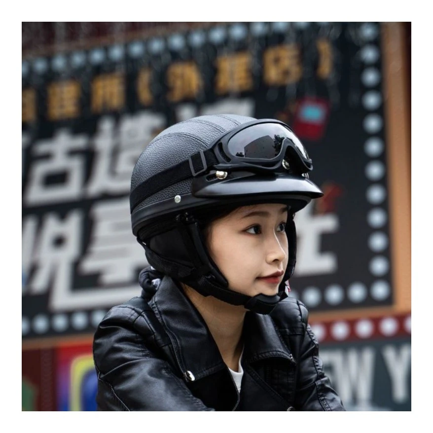 哈雷复古防护帽盔皮盔脚踏车安全帽男女轻便带围脖四季骑行头盔