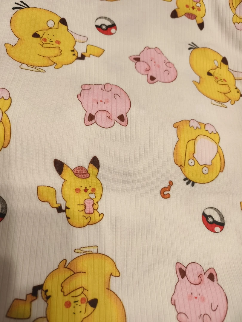 精梳坑条拉架皮卡丘 1.6×2 米布料 a 类无荧光品质