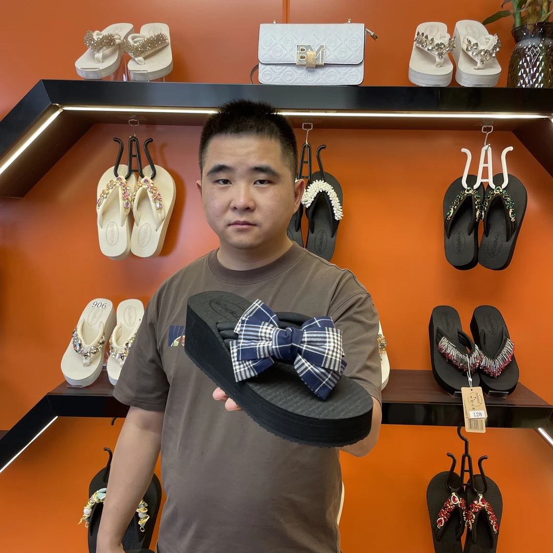 2025小清格子蝴蝶结新款人字拖女轻奢夏季格纹凉拖鞋女士气质