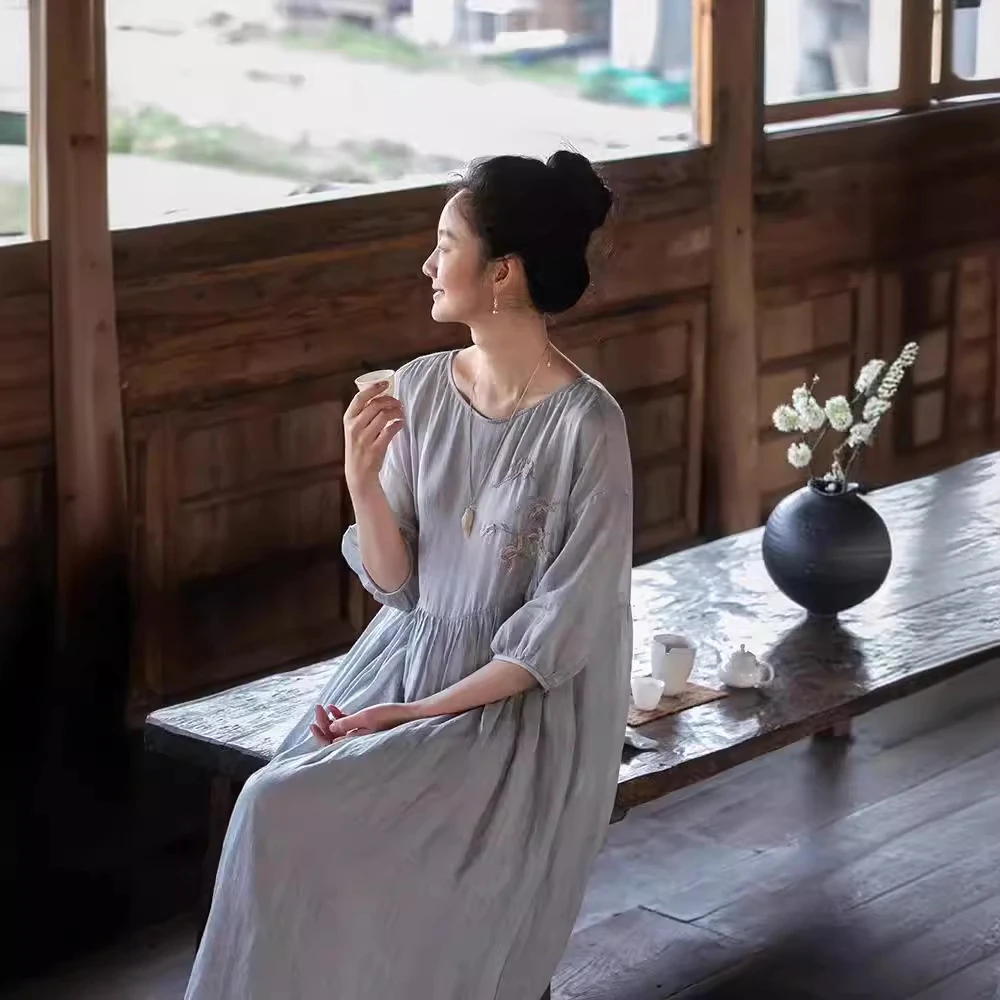 文艺休闲轻复古夏季刺绣绣花苎麻连衣裙中国风轻薄圆领宽松长裙