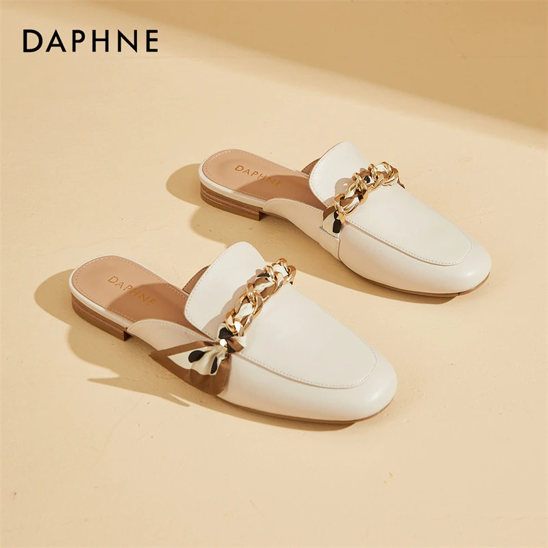 达芙妮女士时尚舒适百搭夏季外穿粗跟平底网红休闲方头包头凉半拖