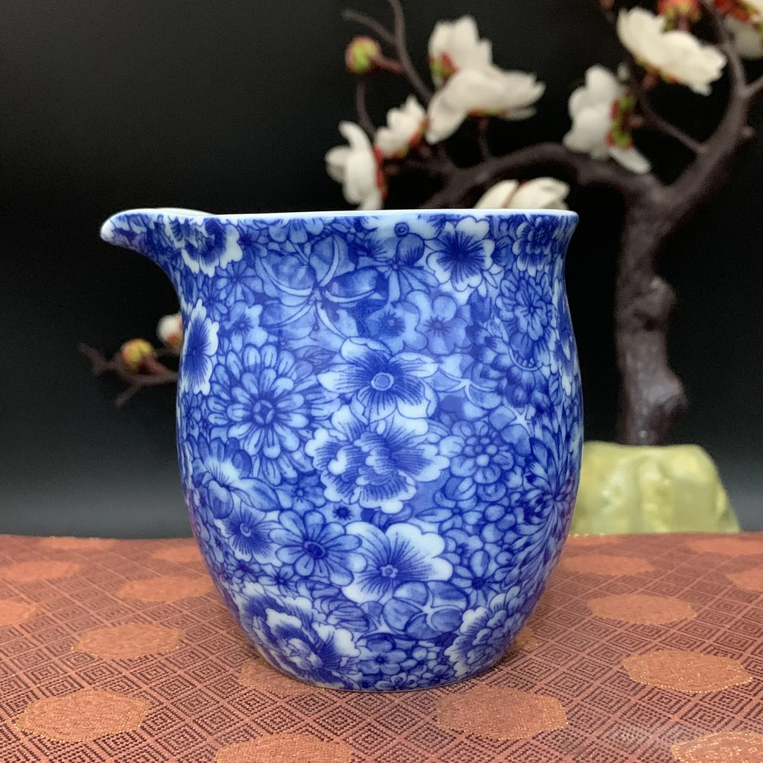 精美  陶瓷茶具万花公道杯/分茶器卧足花卉青花瓷釉下彩满绘茶道