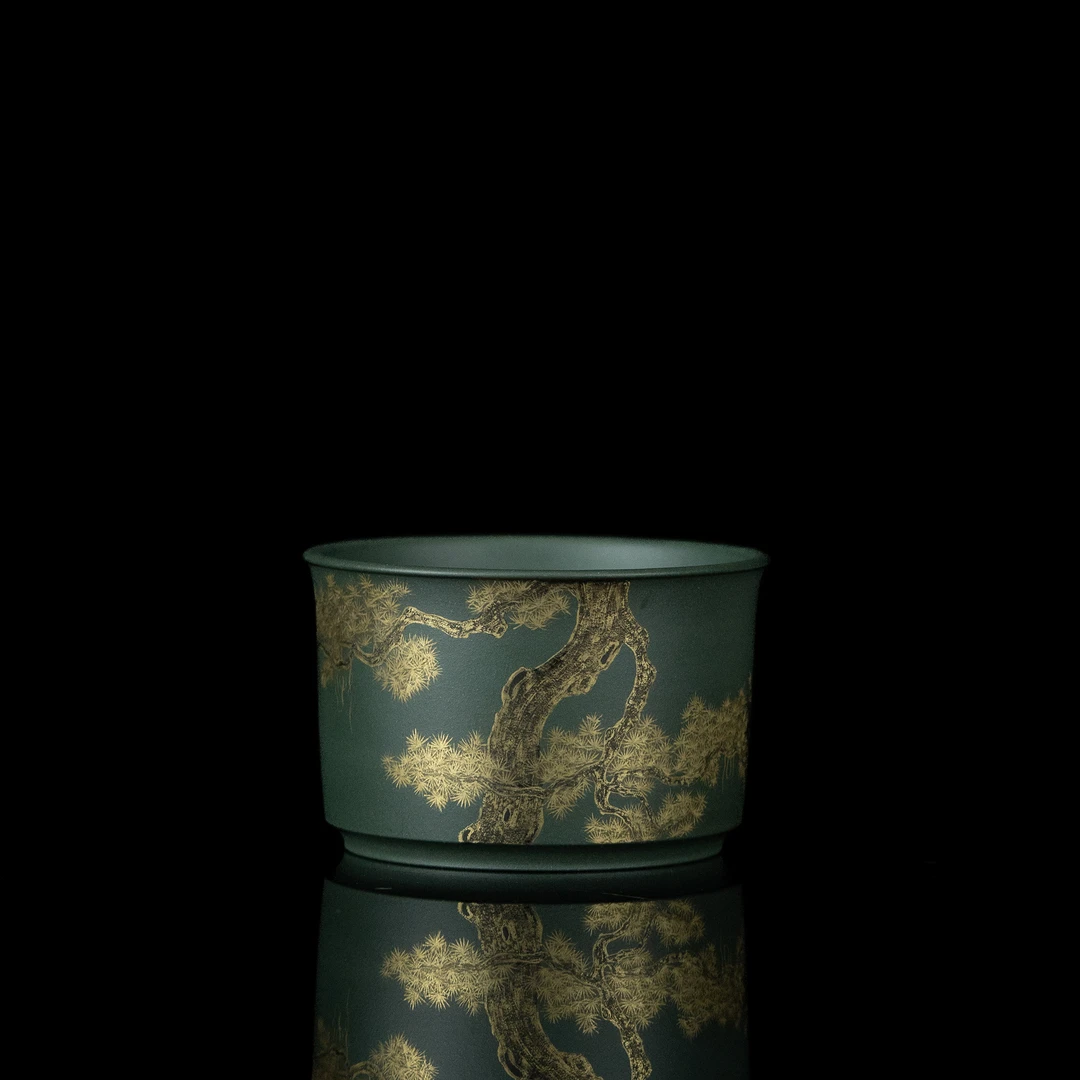 【利贞l松鹤延年大口杯】蕴金阁制 原矿绿泥 约190cc 紫砂主人杯