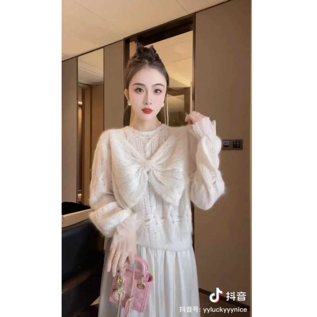 Nalian/拿恋-洋洋严选-软糯镂空蝴蝶结设计圆领套头毛衣女YY68090