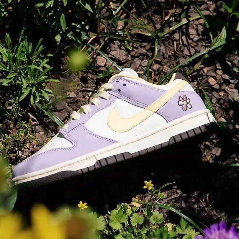 Nike耐克Dunk Low米紫色 女款 低帮复古 轻便休闲板鞋 FB7910-500
