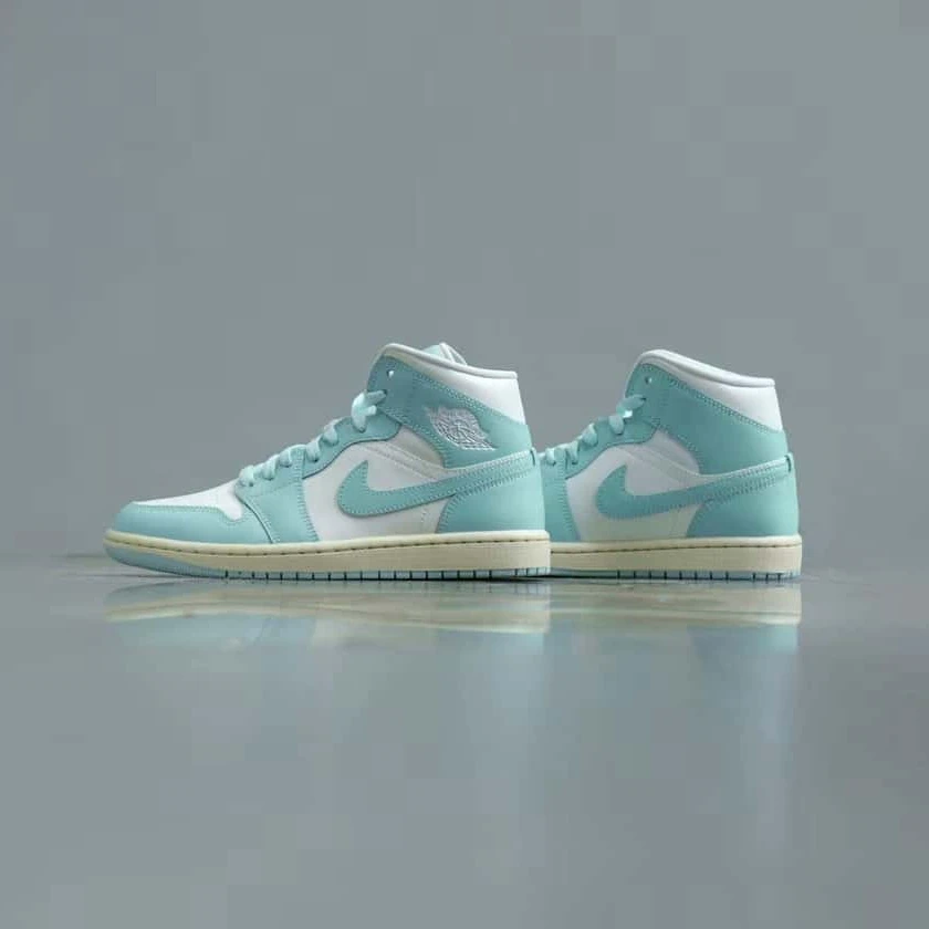 Air Jordan 1 mid AJ1女款青白新款中帮休闲板鞋篮球鞋BQ6472-132
