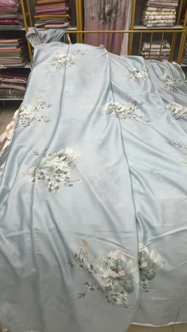 秋冬新款全棉磨绒数码臻丝棉布料花意浓蓝