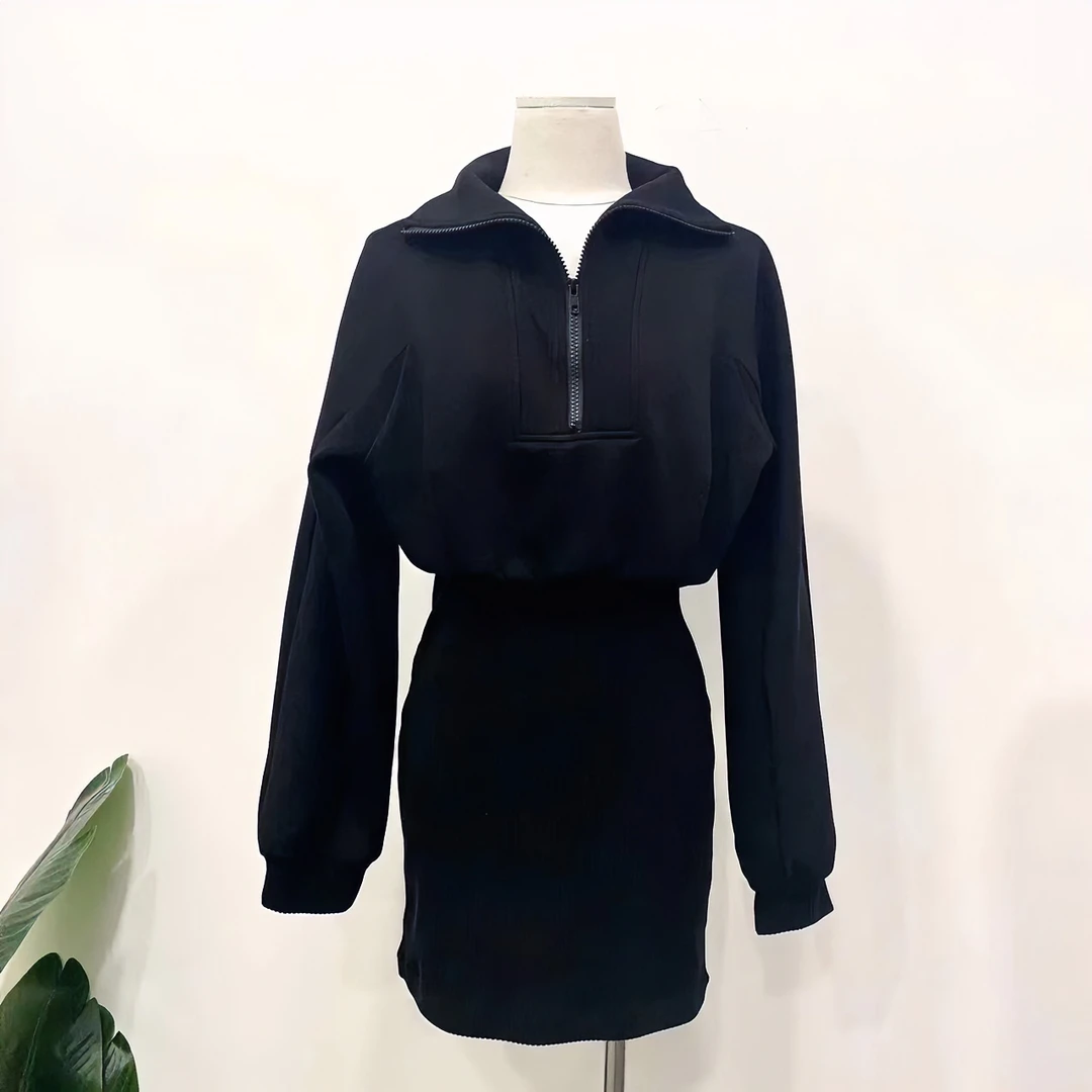 2024早春新款小众设计感立领辣妹黑色拼接时尚针织包臀女装长袖