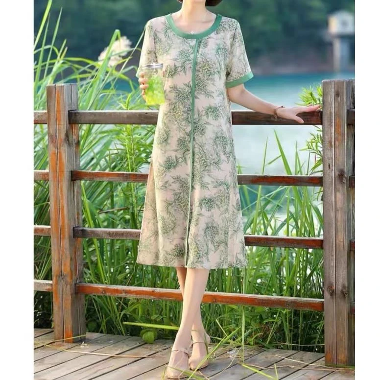 QZ72时尚休闲绿色连衣裙