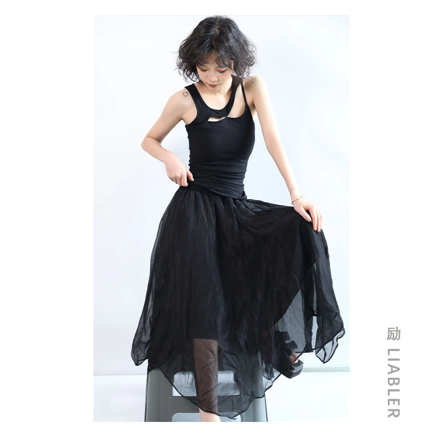 LIABLER/励 百搭不规则镂空背心 B270（衣长52cm）