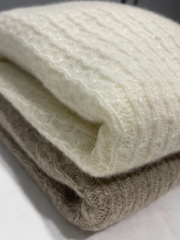 100%纯羊绒女士打底衫提花加厚260克半高领百搭