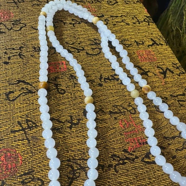 和田玉精品卡4白玉圆珠长链