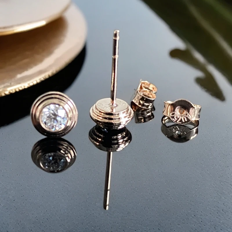 【50天然钻石】18k飞碟钻石耳钉气质时尚简约经典镶钻