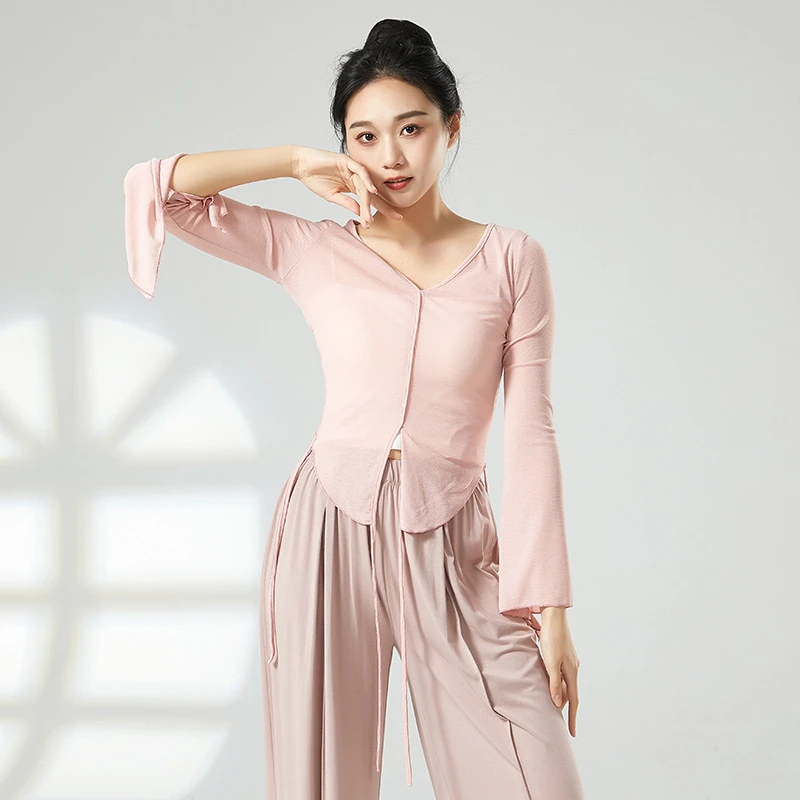 古典舞纱衣中国舞服装身韵民族舞舞蹈上衣女款新款冬季舞蹈练功服