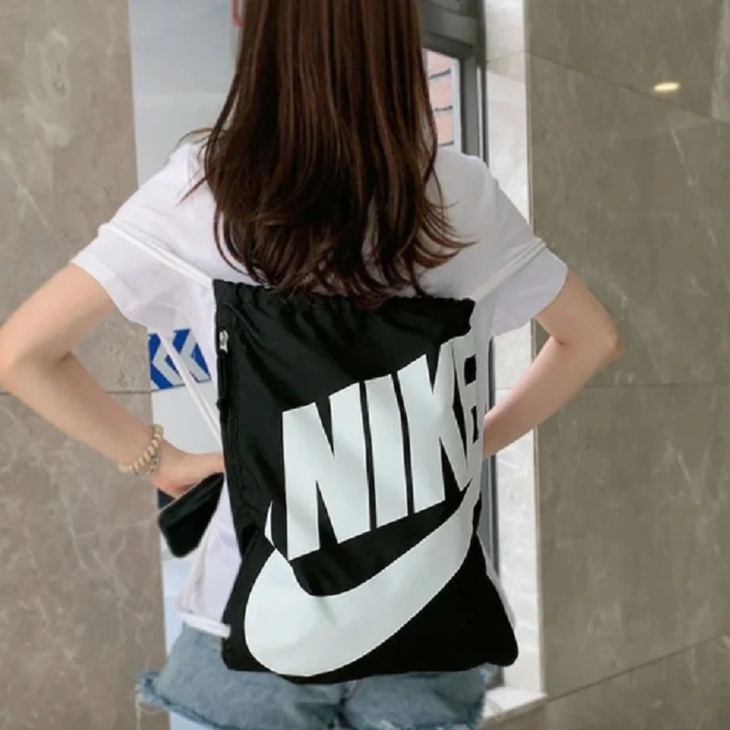 耐克/Nike男女运动休闲健身训练收纳抽绳束口双肩背包BA5351-011