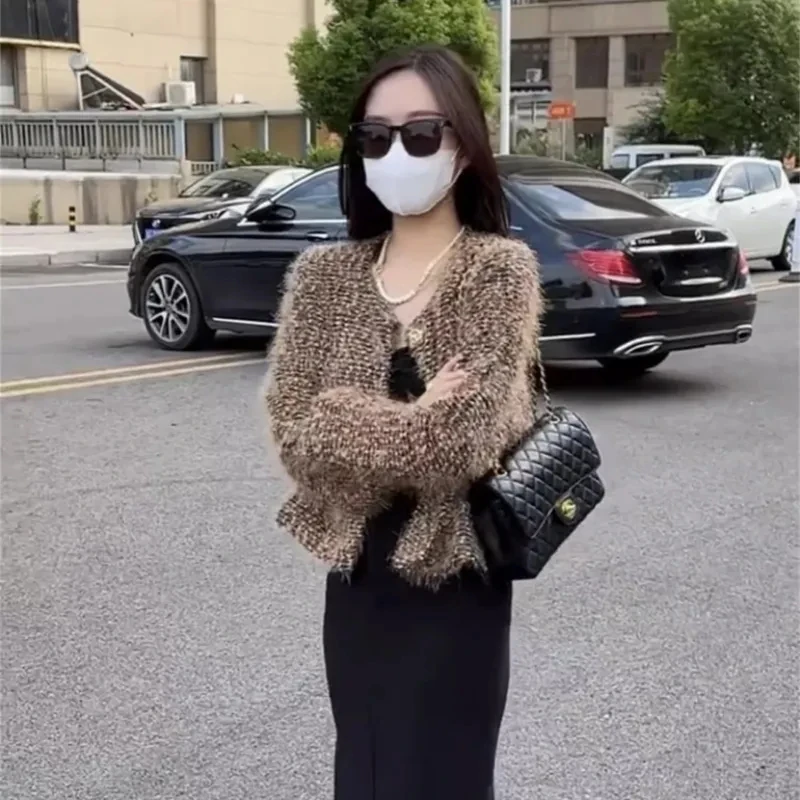 830#小香风粗花呢短外套女春秋新款欧货时尚单排扣气质毛毛上衣