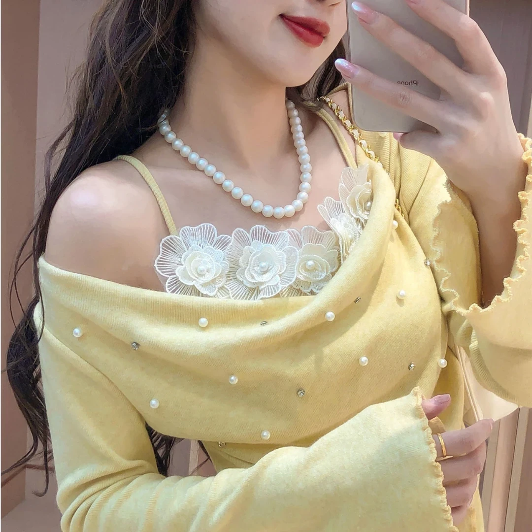 艾日秀定制•小众甜辣露肩吊带假两件花边领珍珠针织上衣 E8062