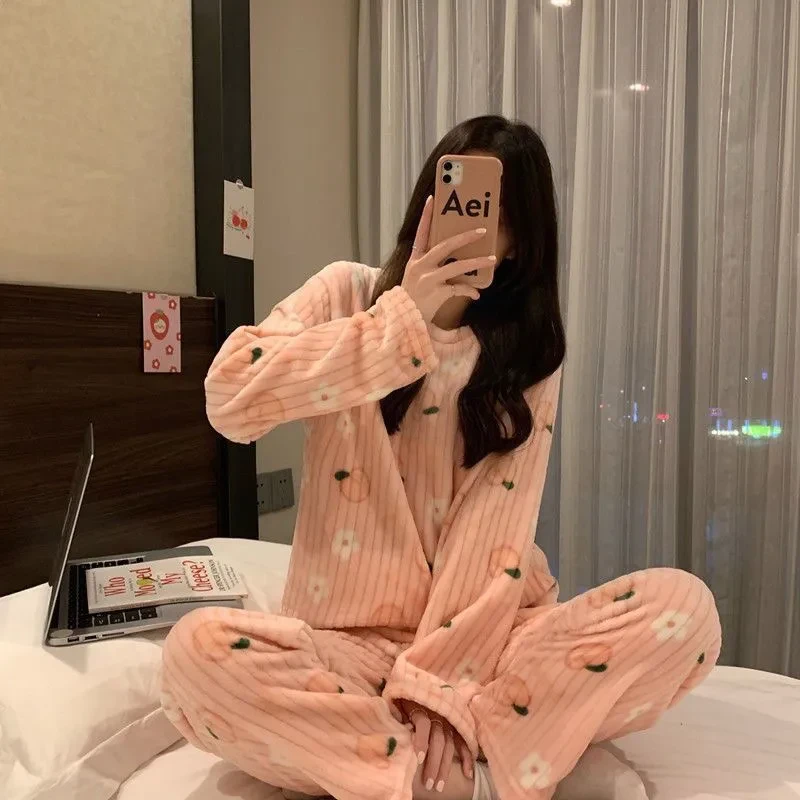 ins水蜜桃情侣印花珊瑚绒甜美睡衣套装秋冬保暖家居服两件套加厚