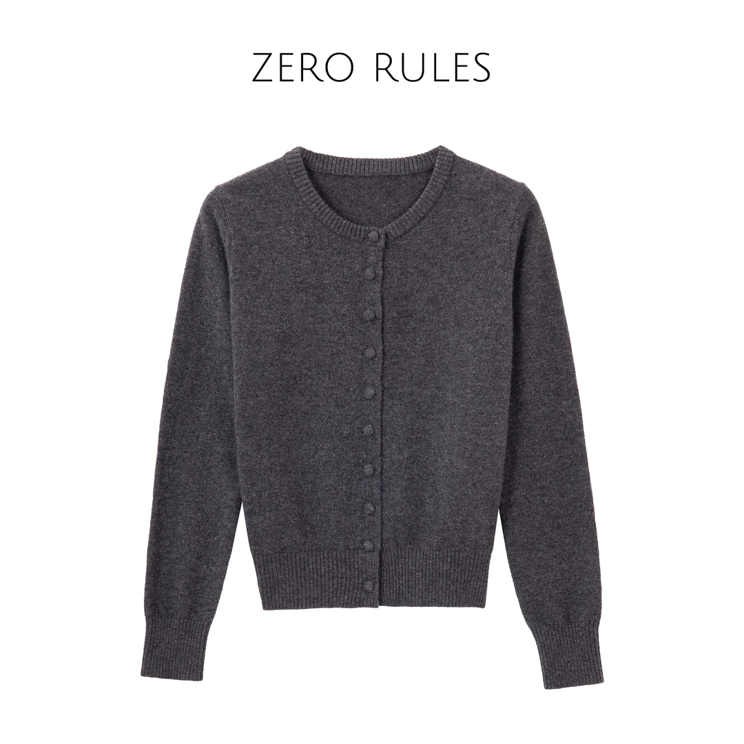 24101931【深漠幽红】高定牦牛绒绵羊毛 轻奢及简包扣羊毛衫