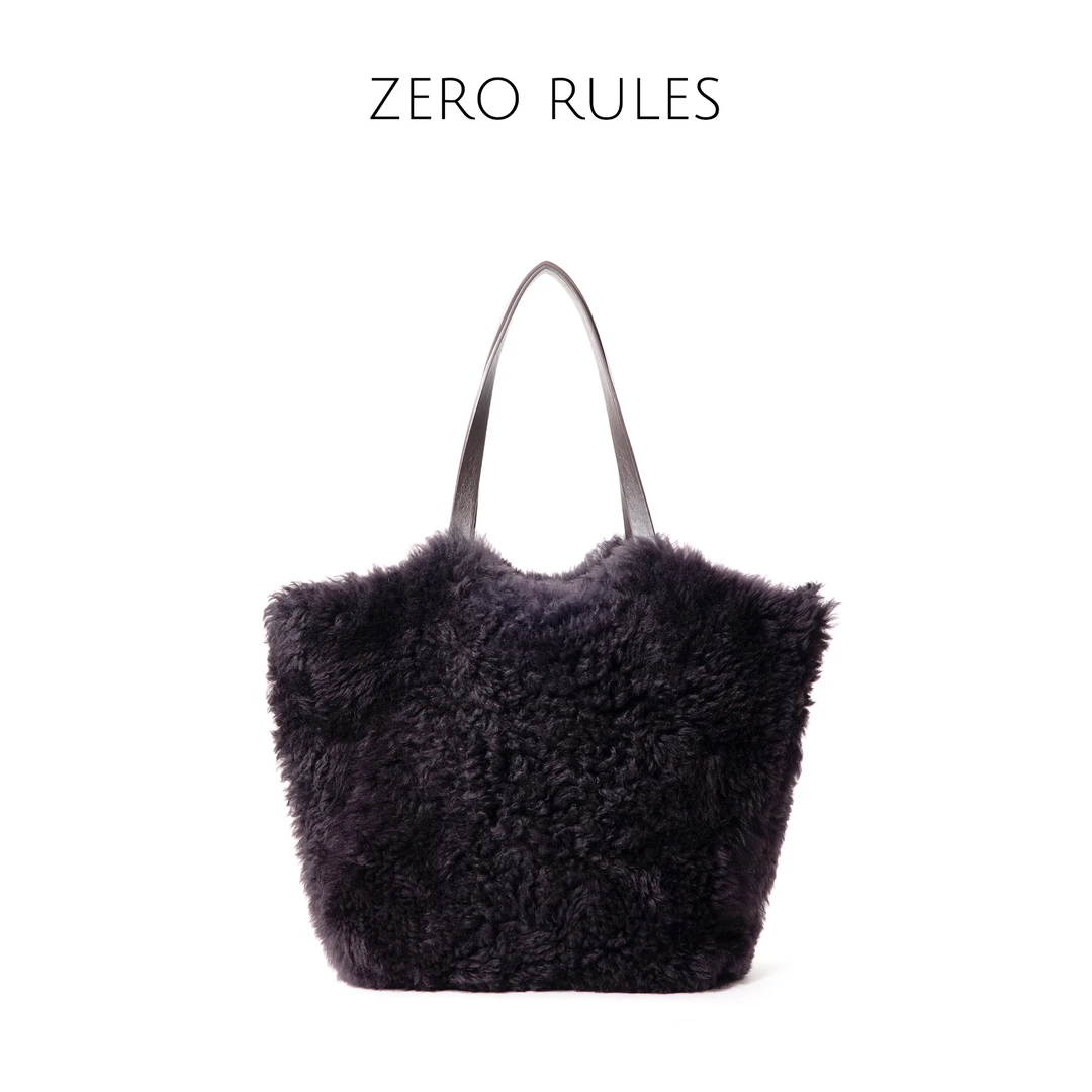 24120779【托卡包包】西*牙托斯卡纳+环保皮肩带福利皮*草单肩包