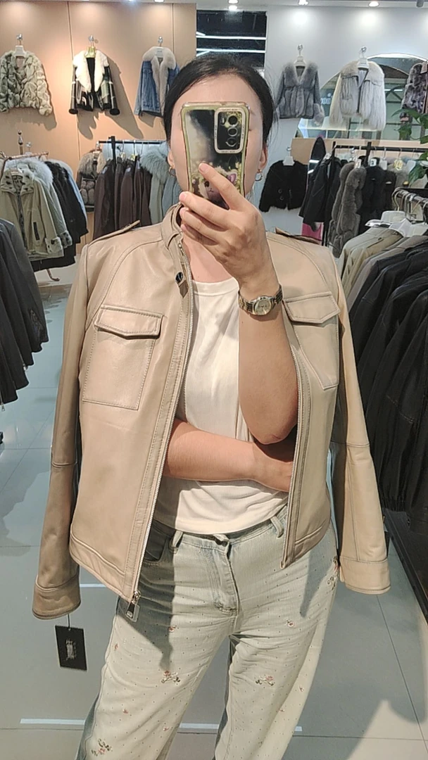 真皮皮夹克立领女短款皮衣机车服拉链修身