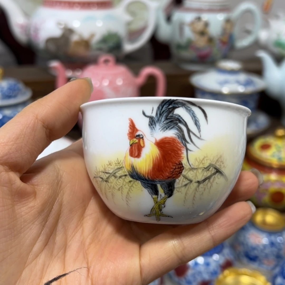 【闪购商品】瓷壶厚**物