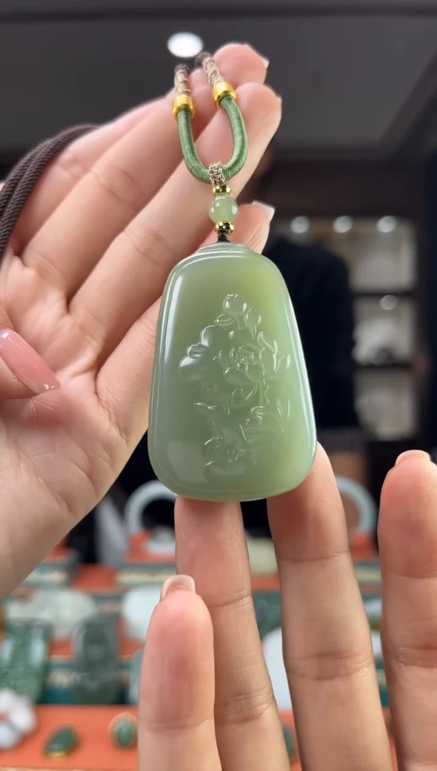 【闪购商品】和田玉颈饰未镶嵌佩佩