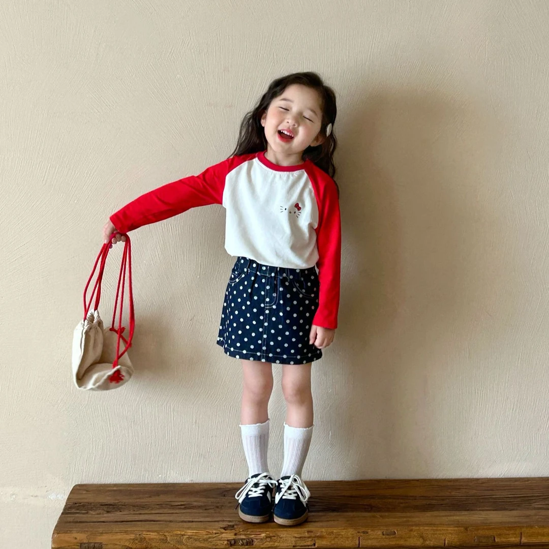 韩国童装2025春女童猫咪印花拼色插肩袖长袖T恤+波点牛仔包臀裙