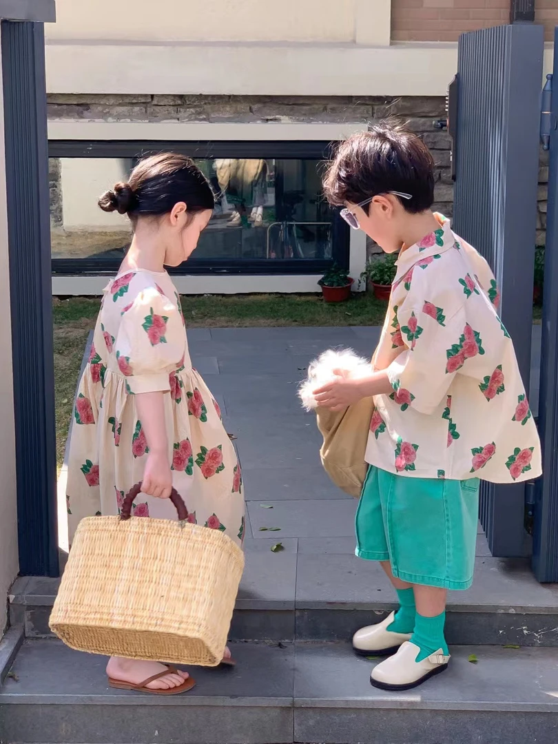 【蜜桃】2024夏兄妹款韩版牡丹印花泡泡袖可爱宽松连衣裙